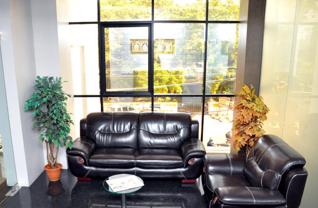 Hotel The Home Tirupur Kültér fotó