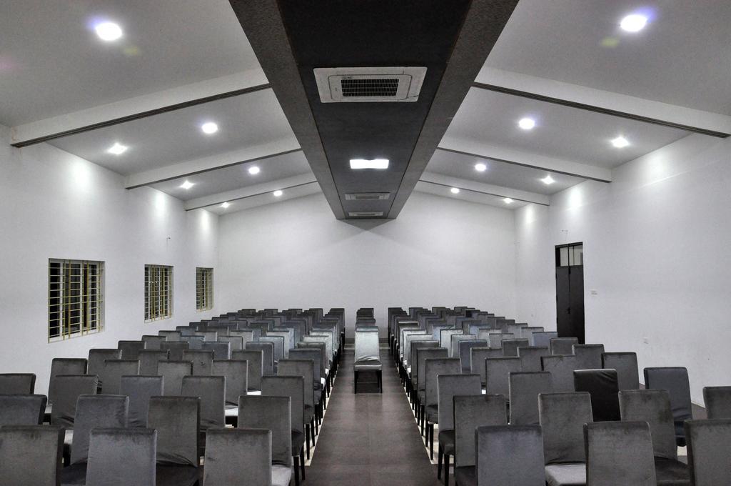 Hotel The Home Tirupur Kültér fotó