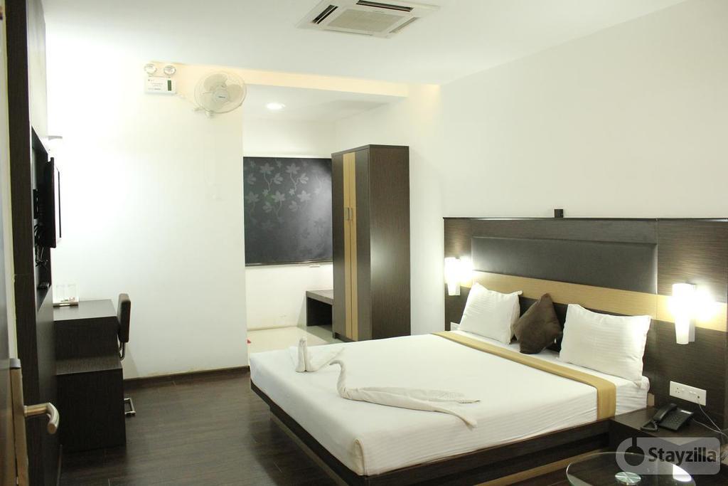 Hotel The Home Tirupur Kültér fotó