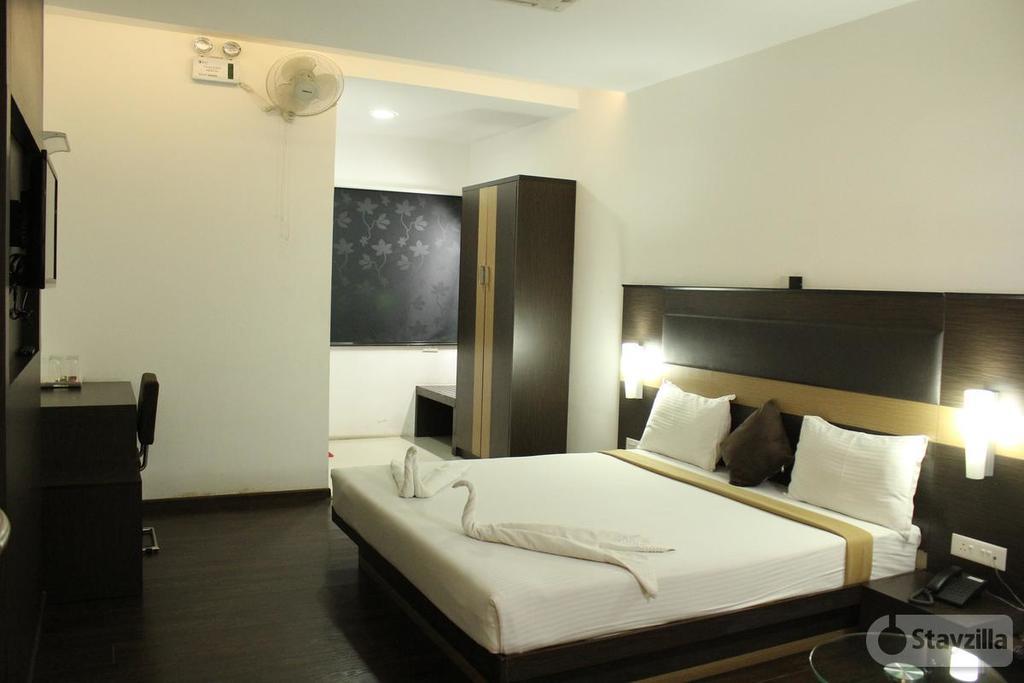 Hotel The Home Tirupur Kültér fotó